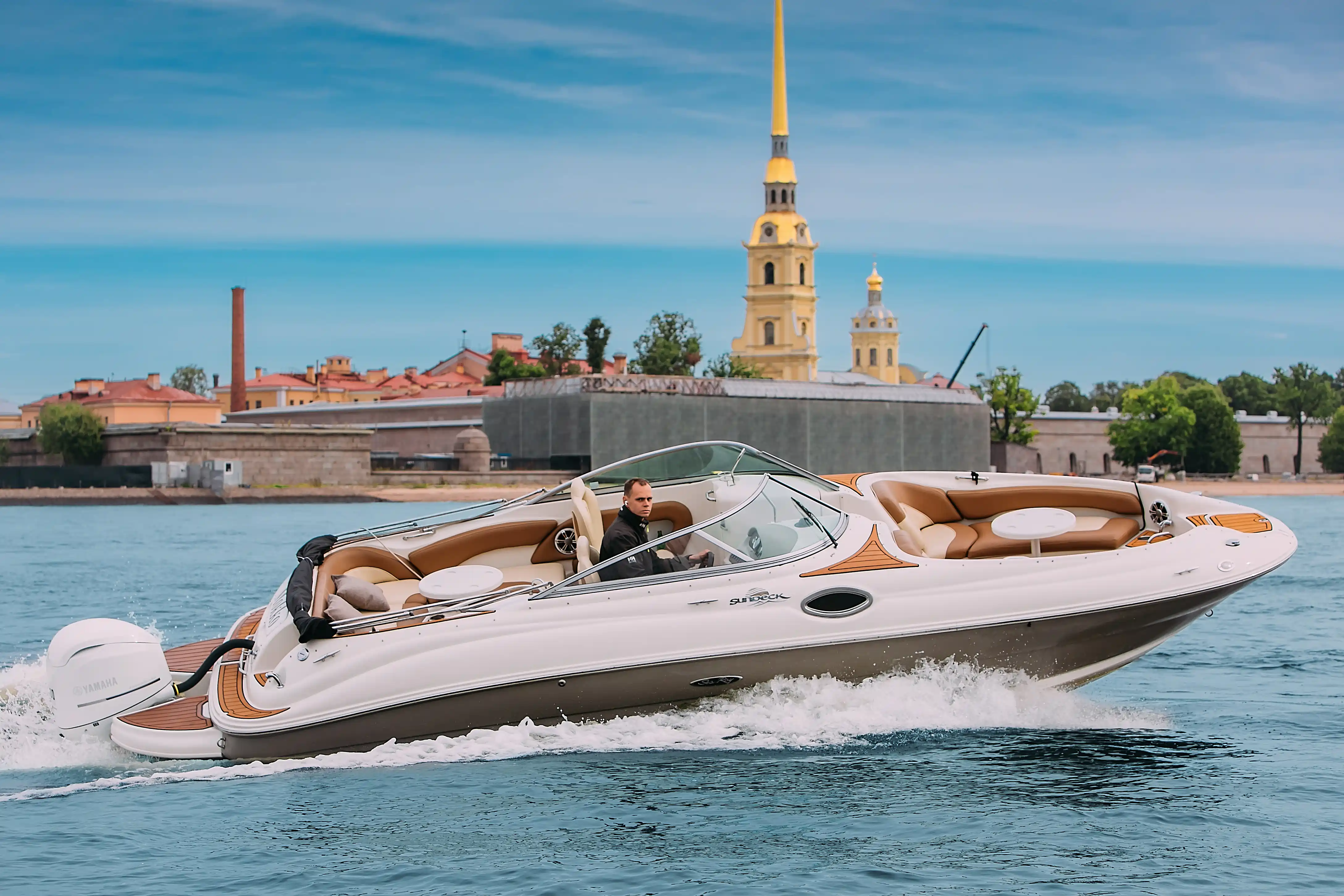 Катер Sea Ray 240 «Мокко» image- 3